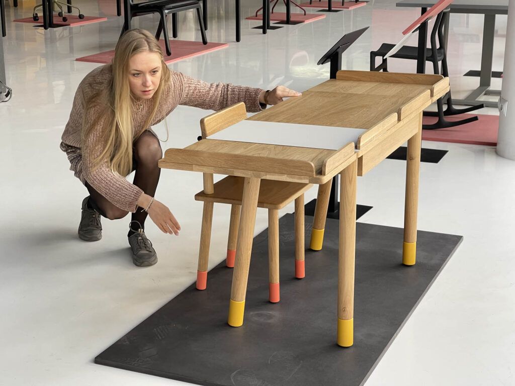 Dobry Wzór Award for RISE desk